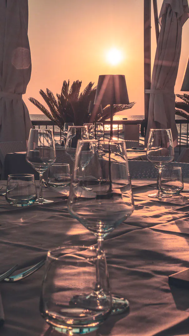 Cena al tramonto